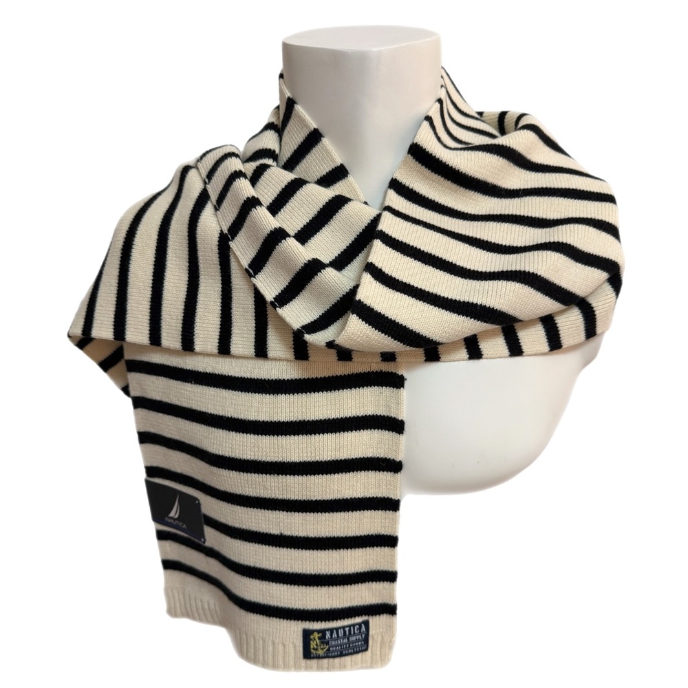 Classic Nautica Striped Scarf - New with Tags! ⚓